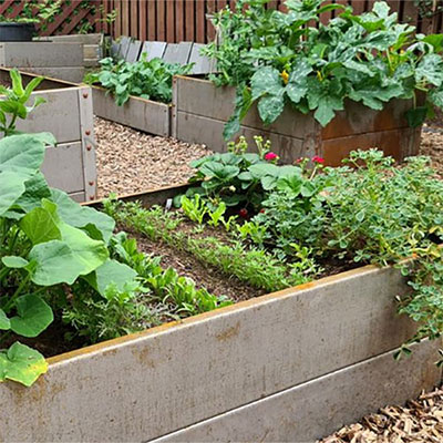 Pallkragar och odlingslådor