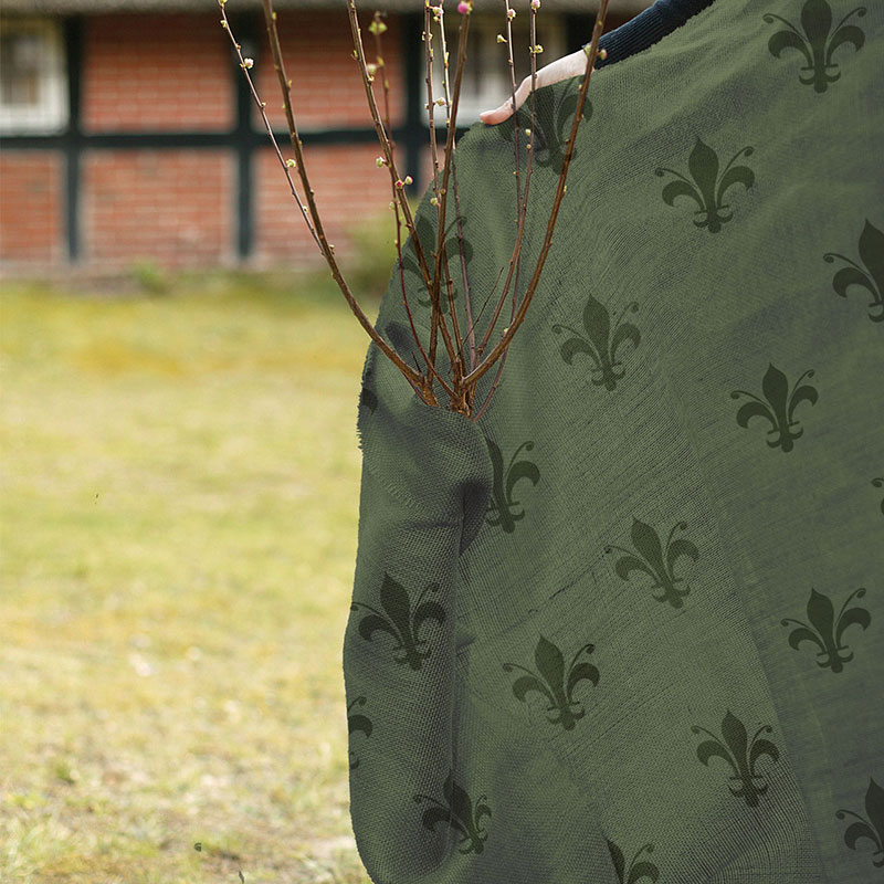 Juteväv och fiberduk för vinterskydd av växter